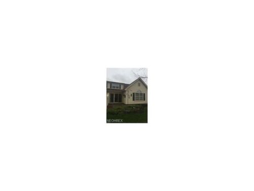 51 Village Ct, Columbiana, OH 44408-9376