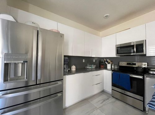 10307 34th Ct, Hialeah FL  33018-1879 exterior