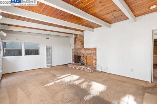 16771 Hannah Dr, San Leandro, CA 94578-1584