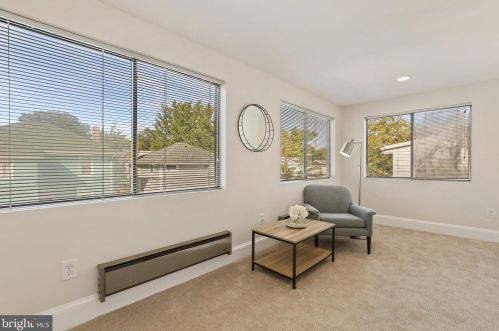 817 Quackenbos St, Washington DC 20011-1914 exterior