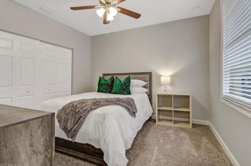 95 12th Ave, Naples FL  34120-3353 exterior