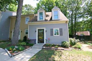 5510 Forest Oaks Dr, Raleigh, NC 27609-5066