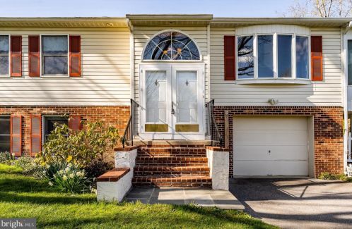 127 Larson Dr, Downingtown, PA 19335-2127