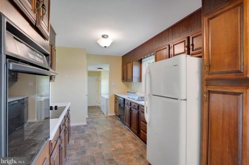 10711 Kettle Run Rd, Nokesville VA  20181-1715 exterior