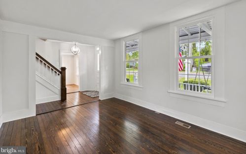 303 Colonial Hwy, Hamilton VA  20158-9056 exterior