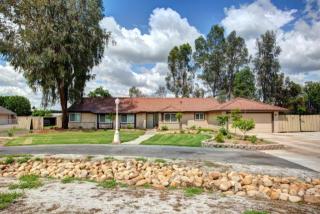 13714 Rialto Ave, Tivy Valley CA  93657-9209 exterior