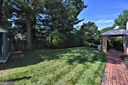 122 Claremont Dr, Lansdale PA 19446-6361 exterior