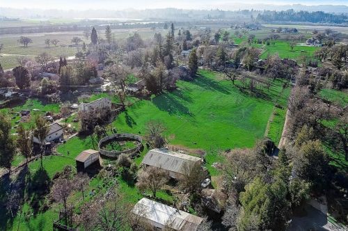 1476 Olivet Rd, Santa Rosa, CA 95401-3811