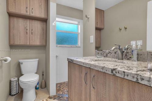 18806 24th Ct, Hollywood FL  33029-5354 exterior