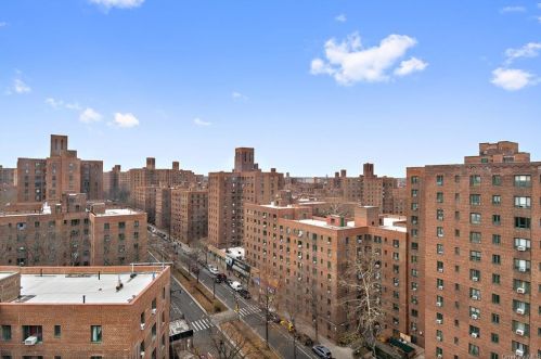 2059 Mcgraw Ave, Bronx NY  10462-8002 exterior