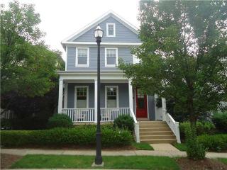 1104 Crescent Pl, Pittsburgh, PA 15217-2558