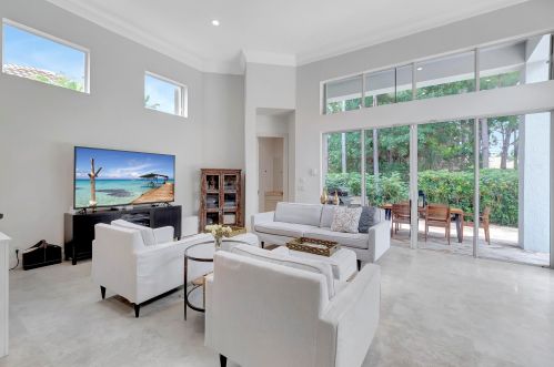 6830 Royal Orchid Cir, Delray Beach FL  33446-4339 exterior