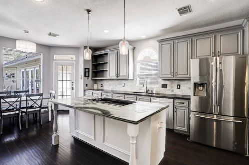 5607 Evergreen Vly Dr, Humble TX  77345-3067 exterior