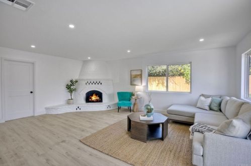 1442 Burroughs St, Oceanside CA  92054-5431 exterior