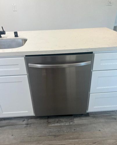 1525 Woodland Dr, West Pittsburg CA  94565-5633 exterior