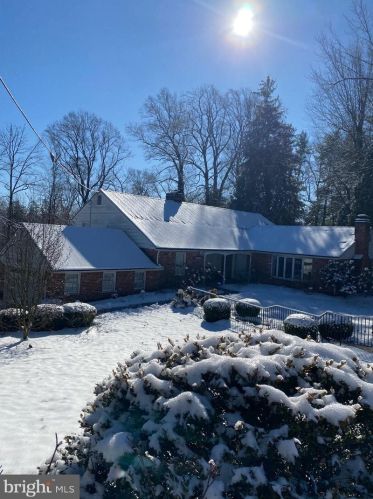 1323 Prospect Hill Rd, Ithan, PA 19085-2116
