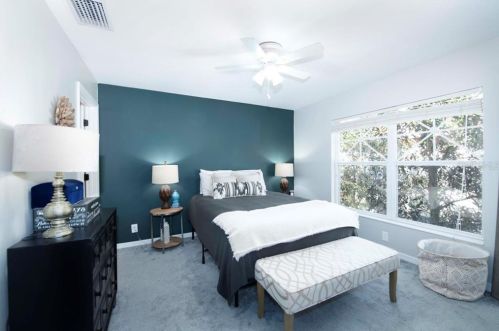 3865 Island Way, Saint Petersburg FL  33705-6449 exterior
