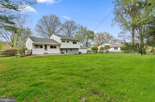 721 Lawrence Ln, Prospectville, PA 19002-1805