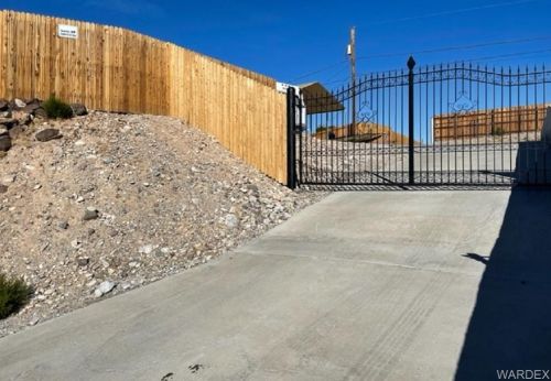 1353 Palma Pl, Bullhead City, AZ 86442-7129