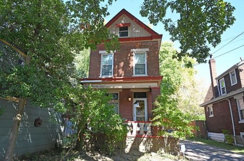 716 Epworth Ave, Cincinnati, OH 45232-1802