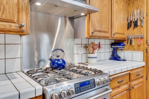 6184 Green Ridge Dr, Michigan Bluff CA  95631-9653 exterior