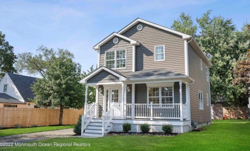 325 Monmouth Ave, Leonardo, NJ 07737-1542