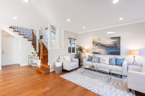 574 Hacienda Ave, Campbell CA 95008-6322 exterior