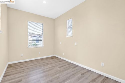 23 Elijah Ct, West Pittsburg CA  94565-2748 exterior