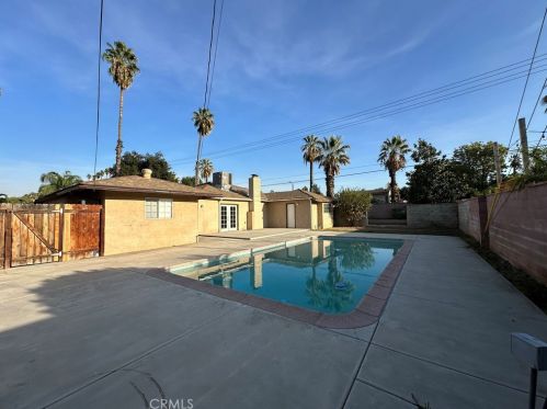 2906 Gertrude St, Riverside CA  92506-4361 exterior