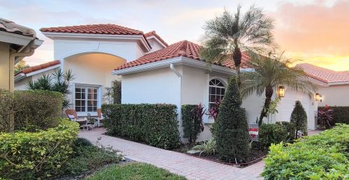 5310 Brookview Dr, Boynton Beach, FL 33437-1640