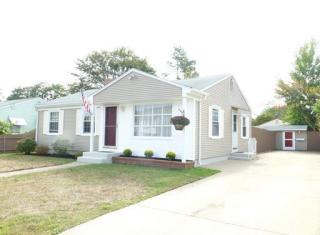 15 Anama Ave, East Providence, RI 02916-2002