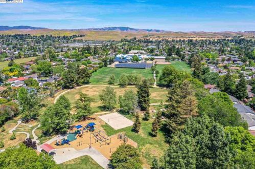 17 Haven Pl, San Ramon CA  94583-3315 exterior