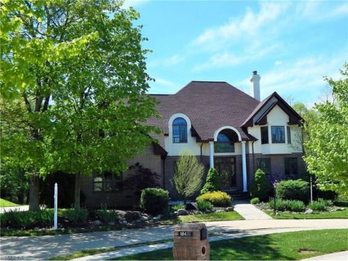 18476 Nantucket Row, Cleveland, OH 44136-7463