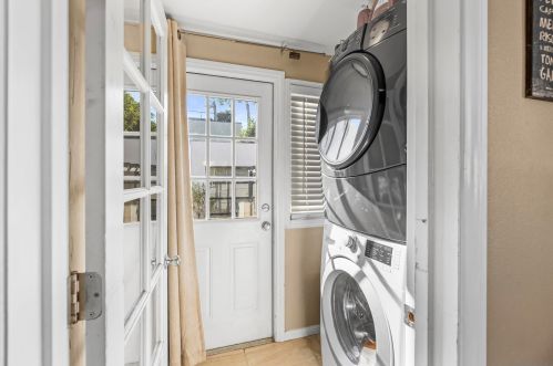 4082 Ingalls St, San Diego CA 92103-1354 exterior