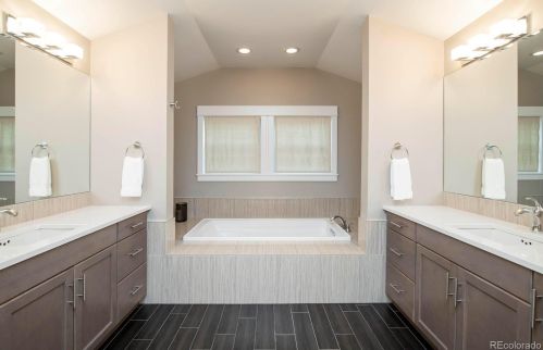 1140 Ogden St, Denver CO 80205-5137 exterior