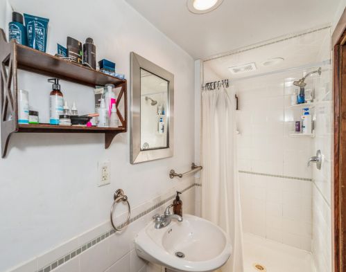 154 75th St, Milwaukee WI  53213-3558 exterior