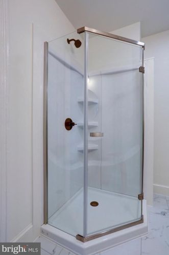 527 Howard Ave, Lancaster PA  17602-4421 exterior