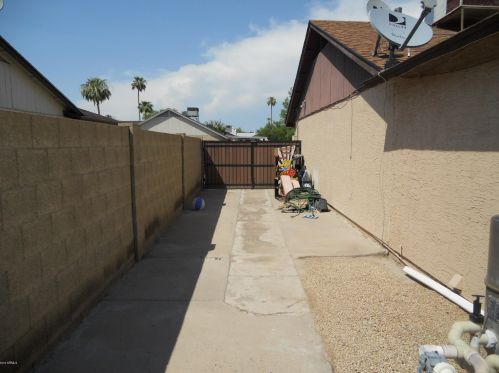 5117 Seldon Ln, Glendale AZ exterior