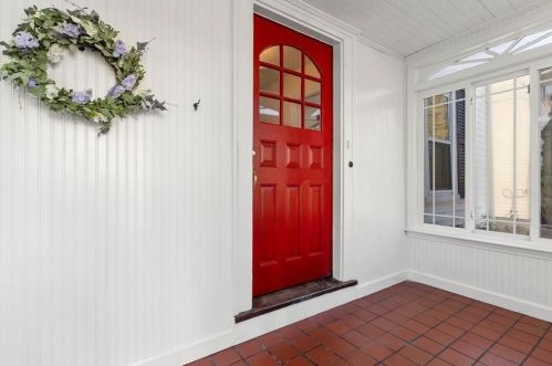 149 Clapp St, Milton, MA 02186-3228