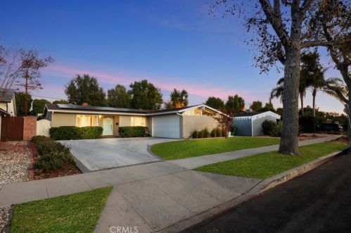 6450 Aldea Ave, Van Nuys CA  91406-5401 exterior