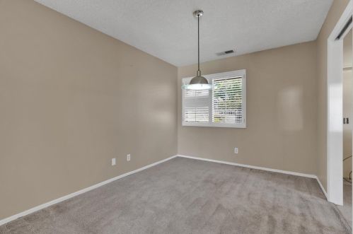 945 Madison Ave, Los Banos CA 93635-4820 exterior