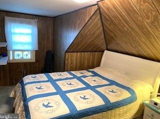 376 Amosland Rd, Holmes PA  19043-1203 exterior