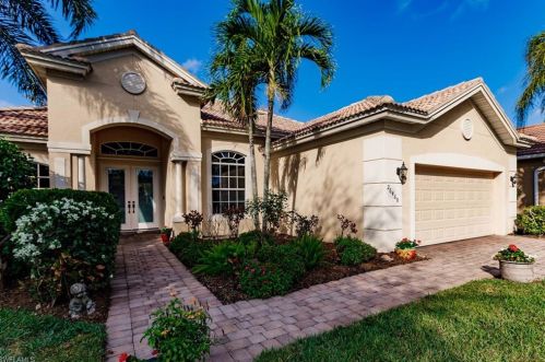 26460 Doverstone St, Bonita Springs, FL 34135-5023