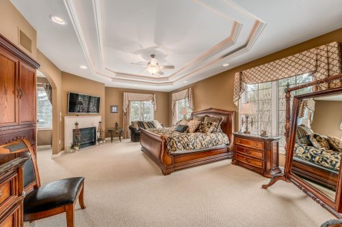 603 Thornbush Cir, Chenequa WI  53029-8648 exterior