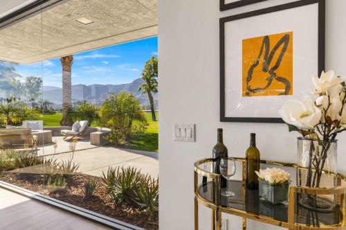 7 Mayfair Dr, Rancho Mirage CA  92270-2586 exterior