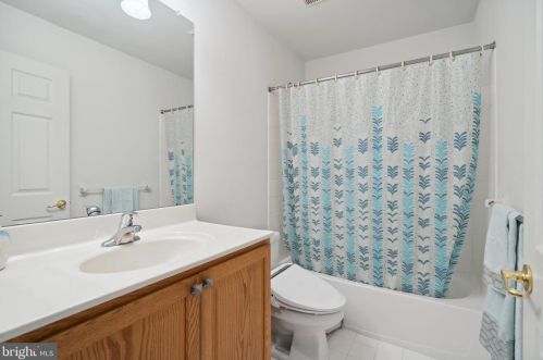 16 Portsmouth Cir, Glen Mills PA  19342-2625 exterior