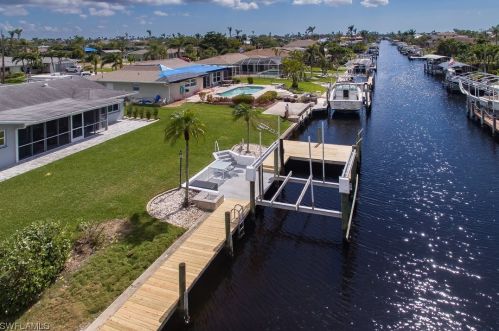 4904 3rd Ave, Cape Coral, FL 33914-7187