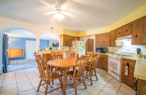 2835 Farview Dr, Richfield, WI 53076-9712