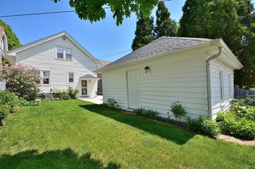 1517 52, Milwaukee WI 53214-5322 exterior