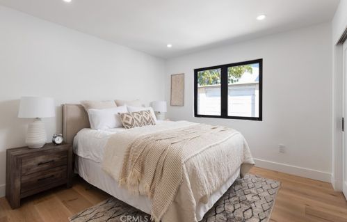 1945 Santiago Dr, Newport Beach CA  92660-3834 exterior